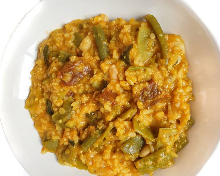 Arroz meloso vegano