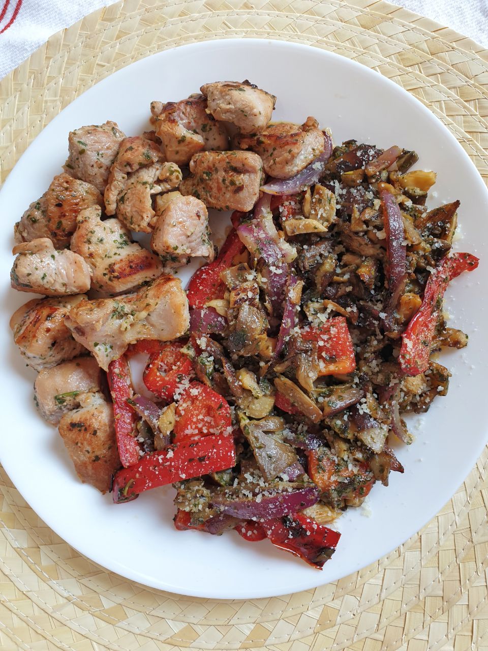 Salteado de verduras con pavo